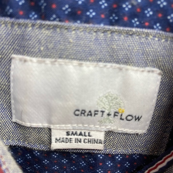 Craft and Flow Men’s Button Up Shirt - Picture 2 of 2
